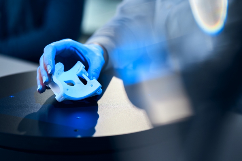 Blue Light 3D Scanner: Applications &amp; Benefits